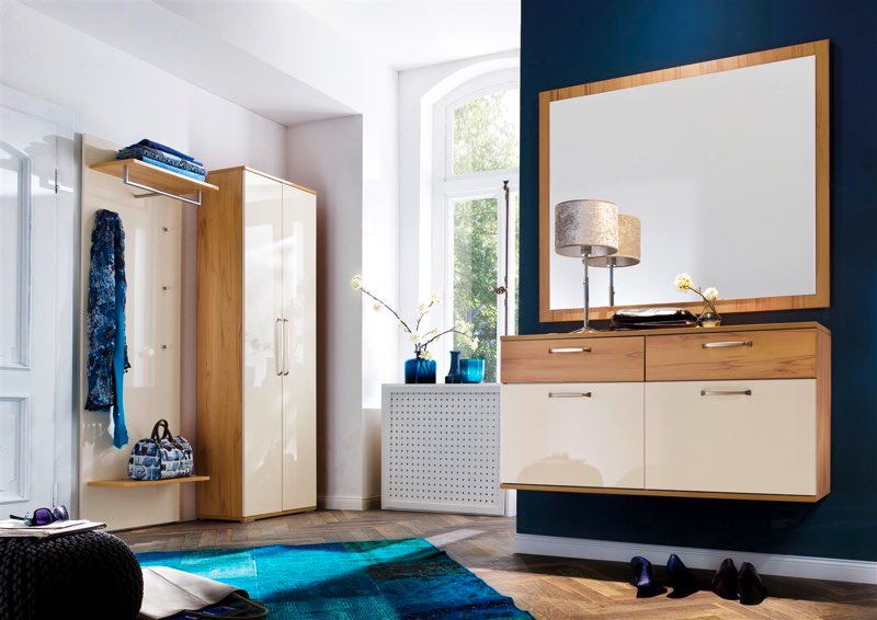 Spiegel schafft Weite