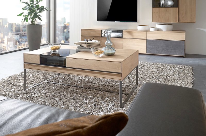 Vitrine im Couchtisch