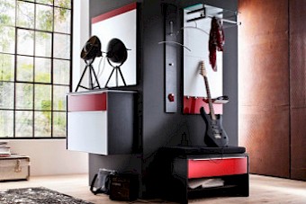 Kamin wird zur Garderobe